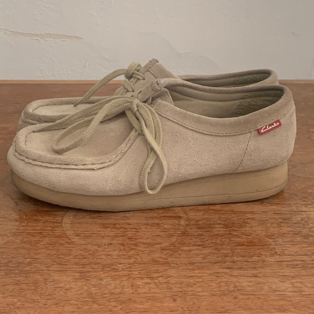 Clark’s suede leather shoes. Size 7. GUC